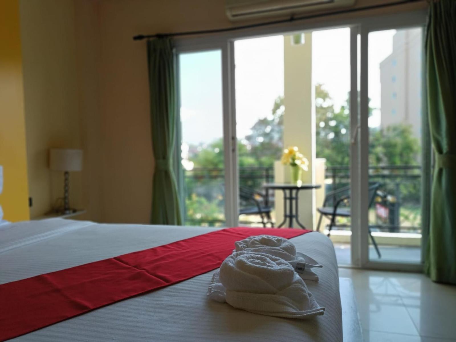 Aura Inn Rooms Pattaya Esterno foto